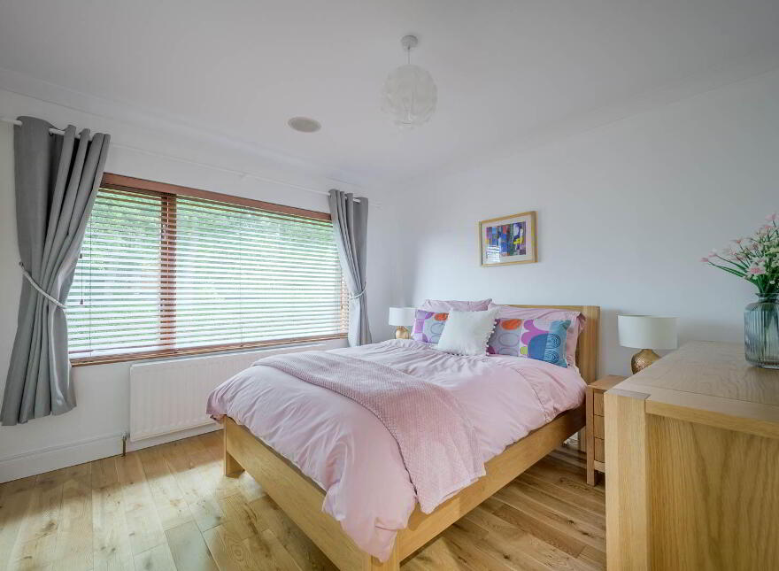 94 Old Holywood Road, Belfast, BT4 2HP