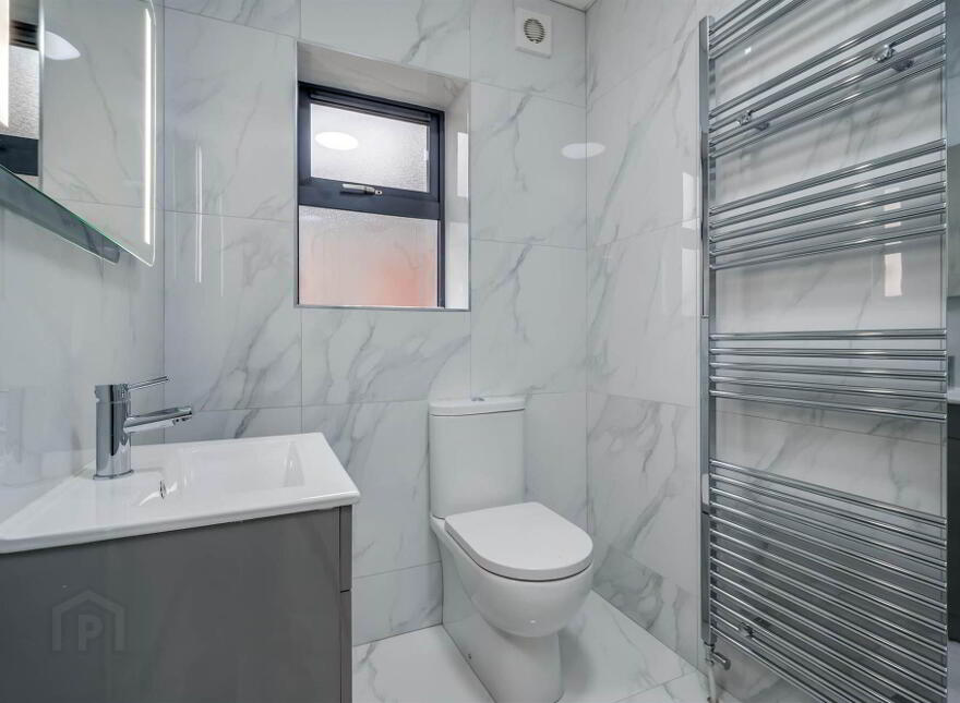 Apt 6, 41 Wellington Park, Belfast, BT9 6DN