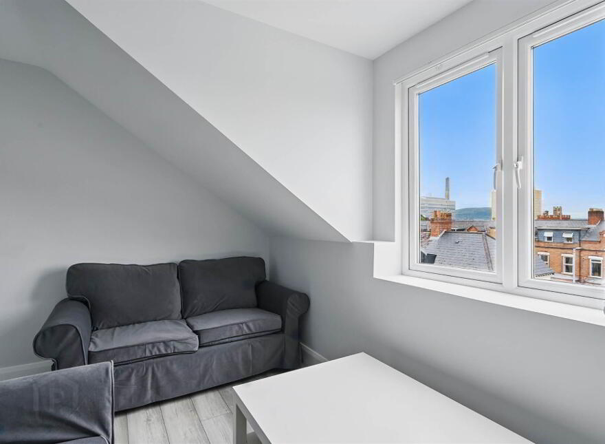 Apt 8 AFFORDALE HOUSING Only**, 37 Wellington Park, Lisburn Road, Belfast, BT9 6DN