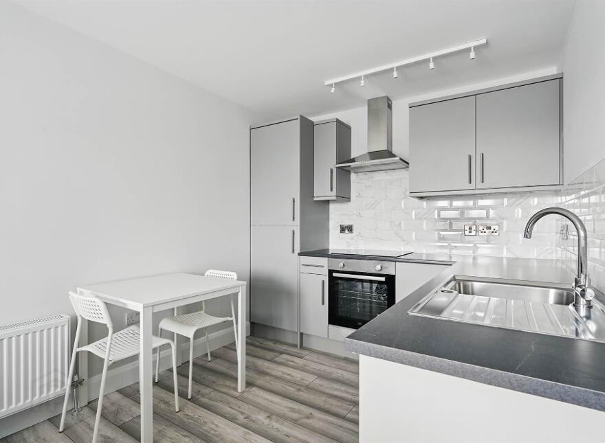 Apt 8 AFFORDALE HOUSING Only**, 37 Wellington Park, Lisburn Road, Belfast, BT9 6DN