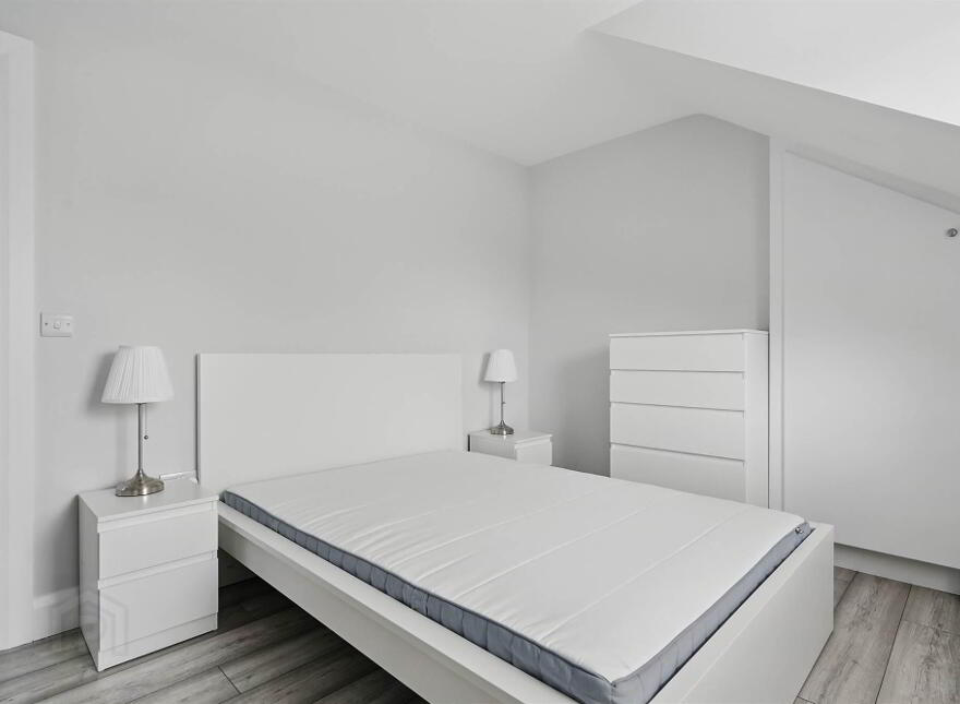 Apt 8 AFFORDALE HOUSING Only**, 37 Wellington Park, Lisburn Road, Belfast, BT9 6DN