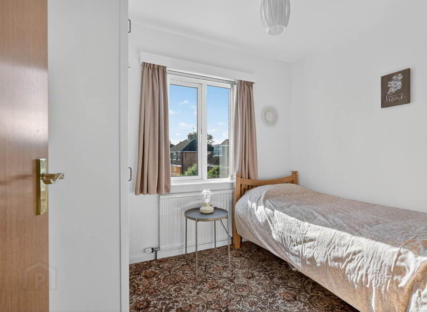 71 Kingsdale Park, Belfast, BT5 7BZ