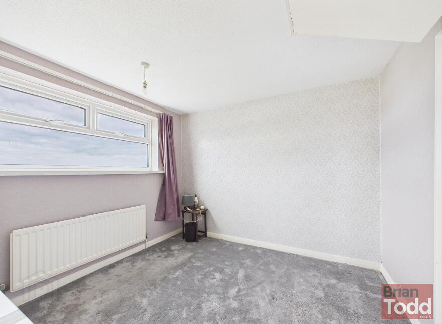 11 Ailsa Gardens, Larne, BT40 2JY