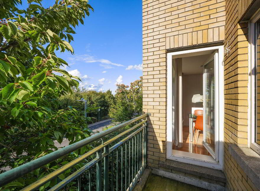 34 Rockview, Simon`s Ridge, Blackglen Road, Sandyford, Dublin, D18VW28