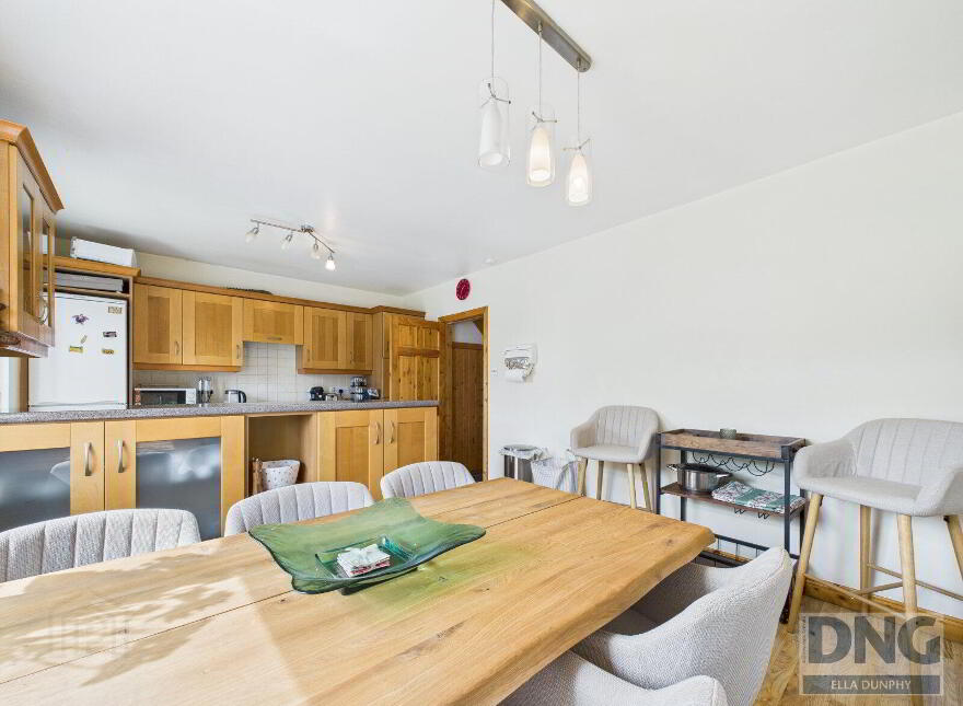 48 Pococke Valley, Johnswell Road, R95A9C5