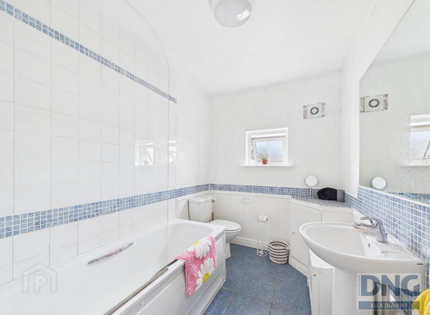 48 Pococke Valley, Johnswell Road, R95A9C5