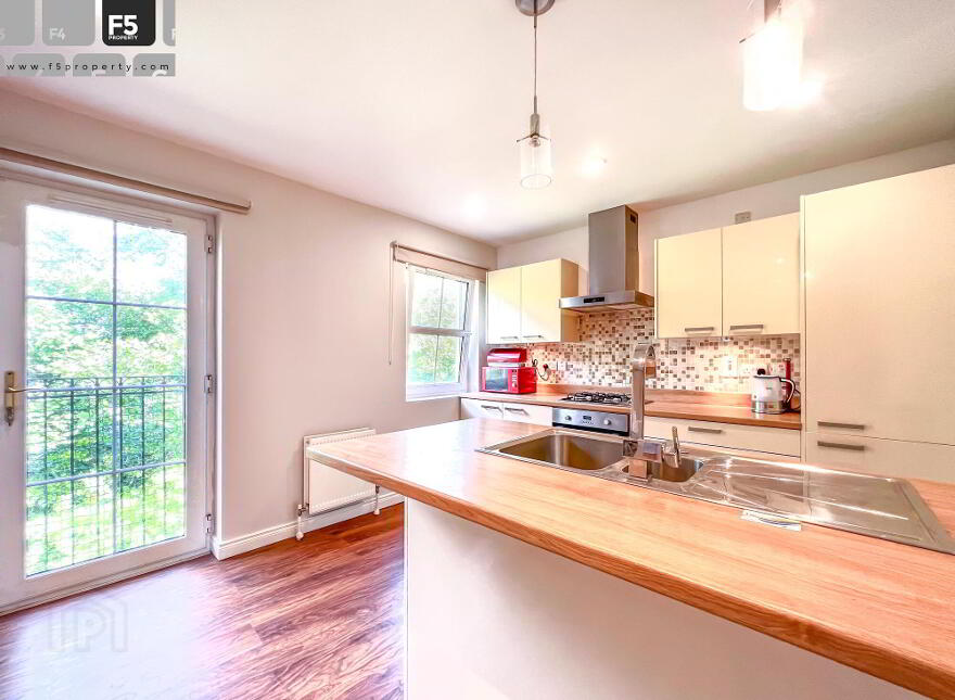 76 Milfort Mews, Dunmurry, Belfast, BT17 9JE