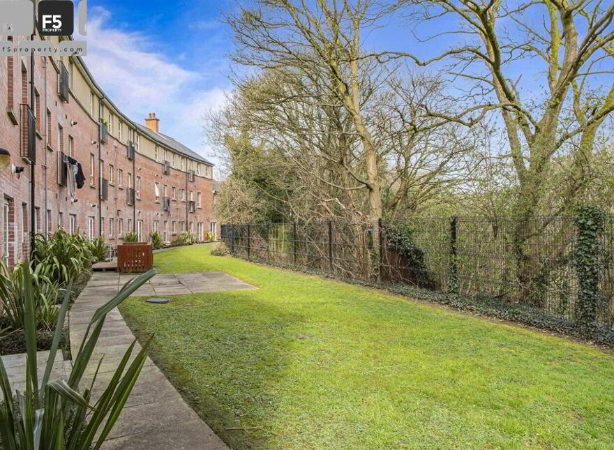 76 Milfort Mews, Dunmurry, Belfast, BT17 9JE
