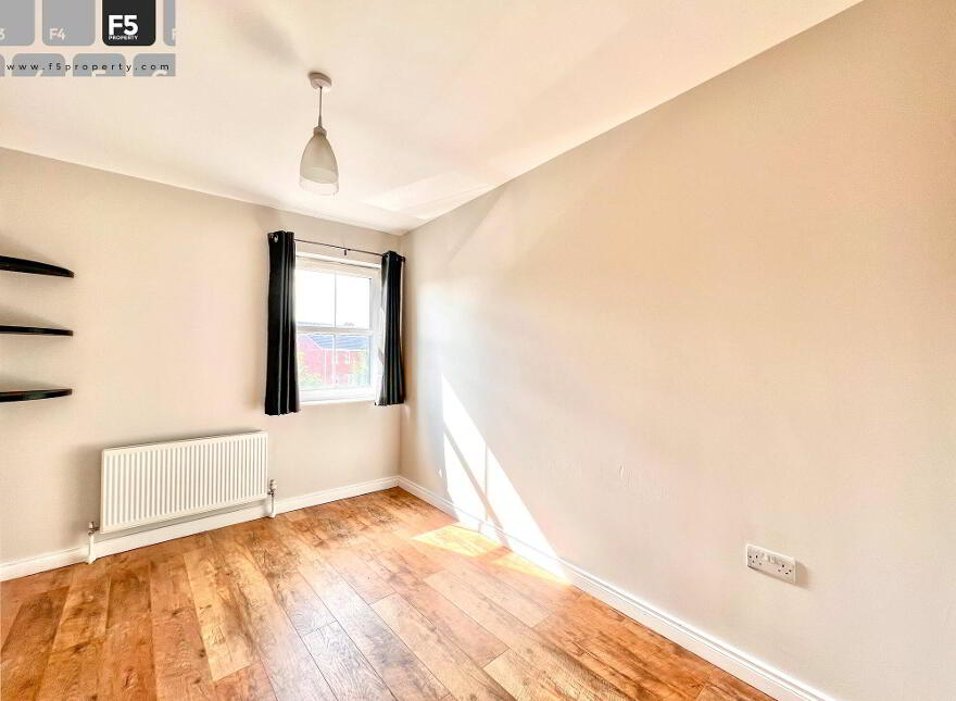 76 Milfort Mews, Dunmurry, Belfast, BT17 9JE