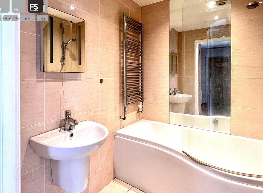 76 Milfort Mews, Dunmurry, Belfast, BT17 9JE