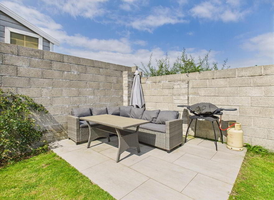 65 Cluain Larach, Knockenduff, Tramore, X91W6VK
