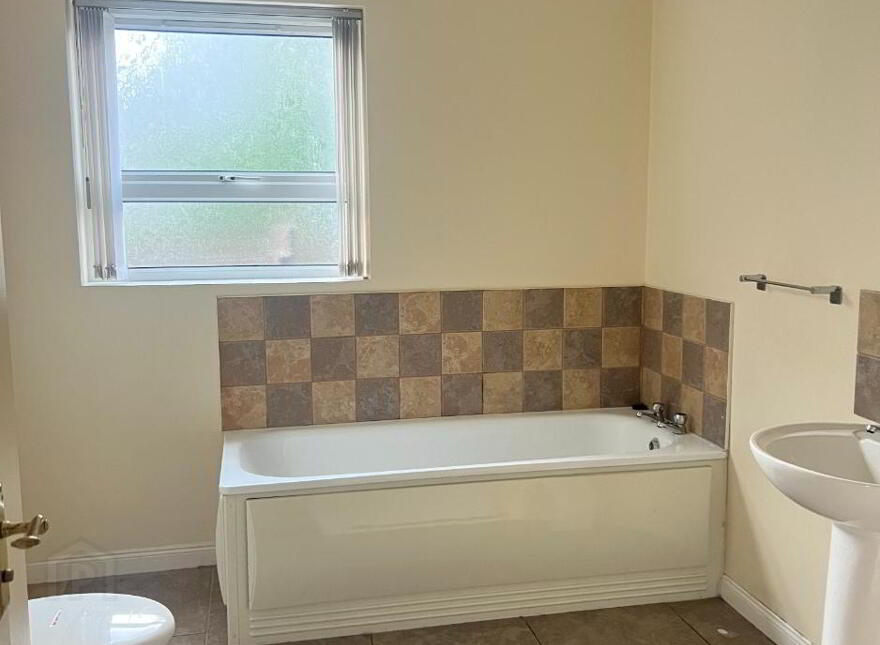 3 Annsville Close, Newry, BT34 1GD