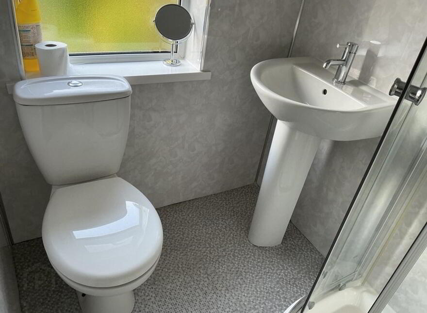 121 Seaview Drive, Belfast, BT15 3ND