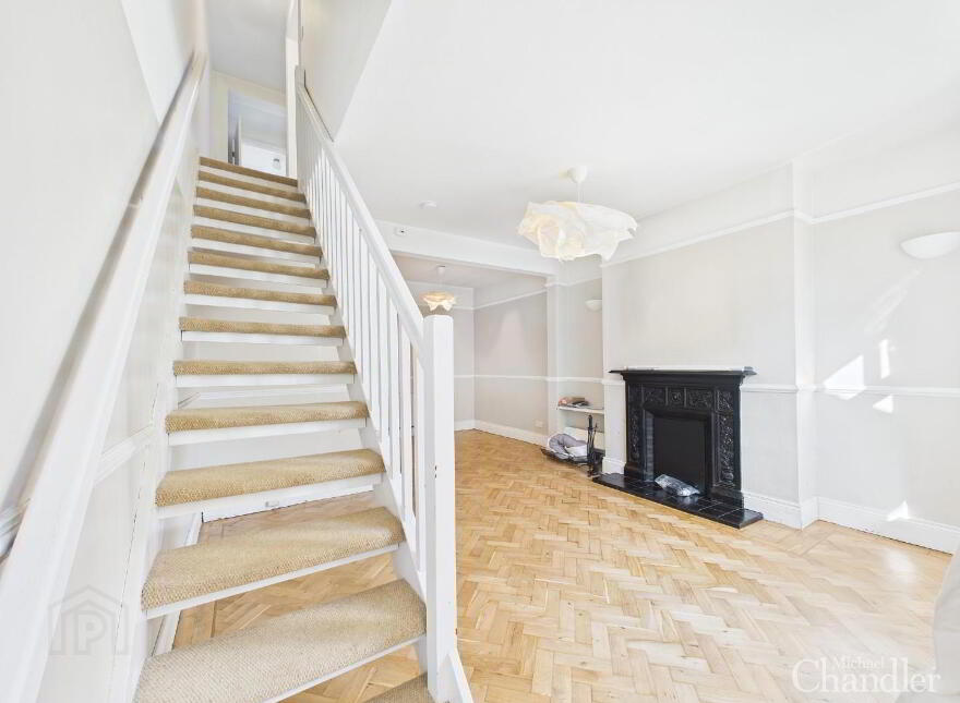 85 Drumbeg Road, Dunmurry, Belfast, BT17 9LE