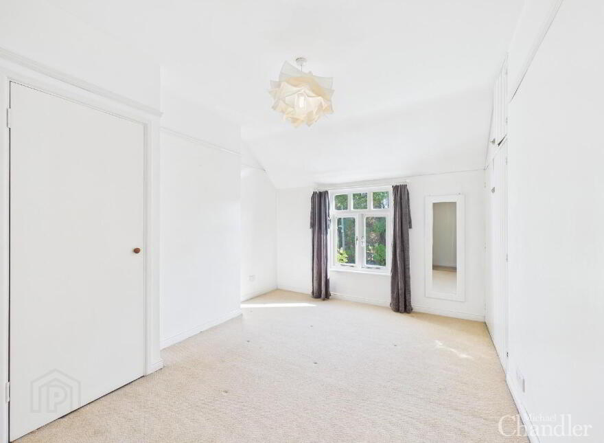 85 Drumbeg Road, Dunmurry, Belfast, BT17 9LE