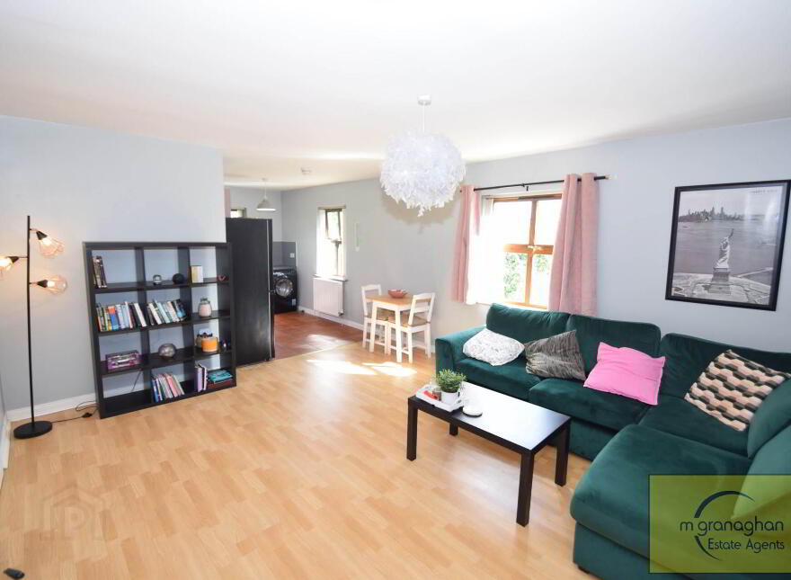 8 Church Gate, Derriaghy Road, Lisburn, BT28 3GD