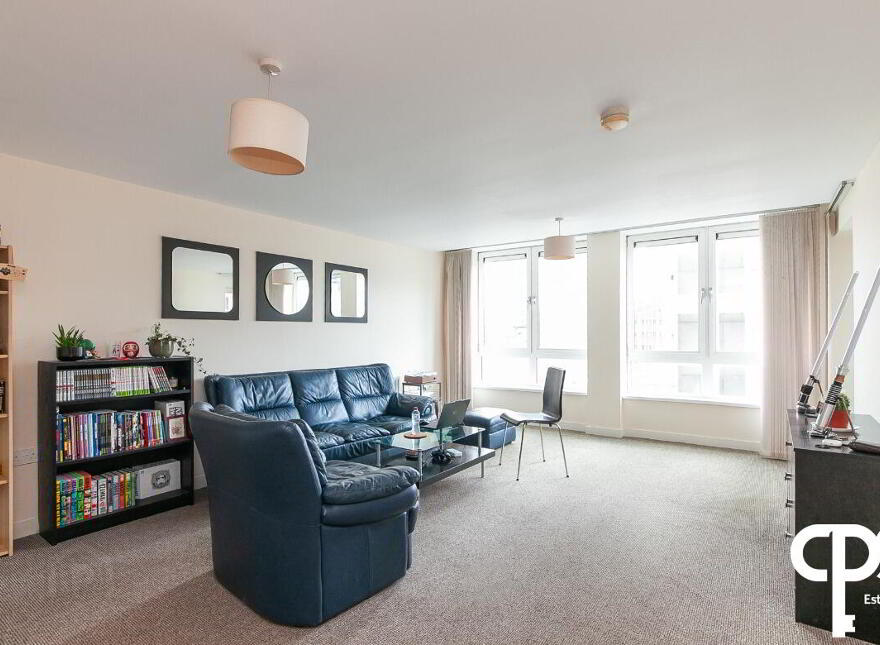 Apt 12, Shaftesbury Court, Belfast, BT7 1RY