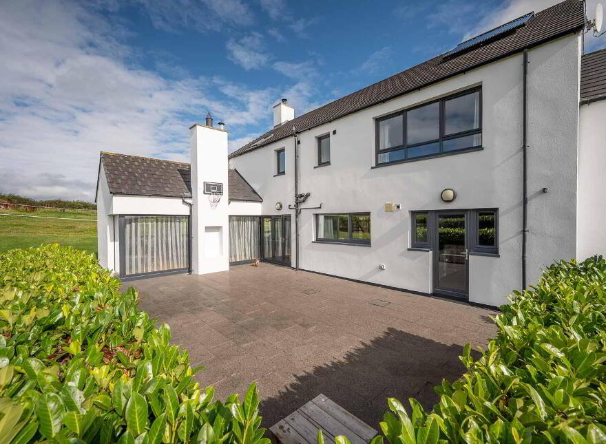 62 Ballymoney Road, Holywood, BT18 0JJ