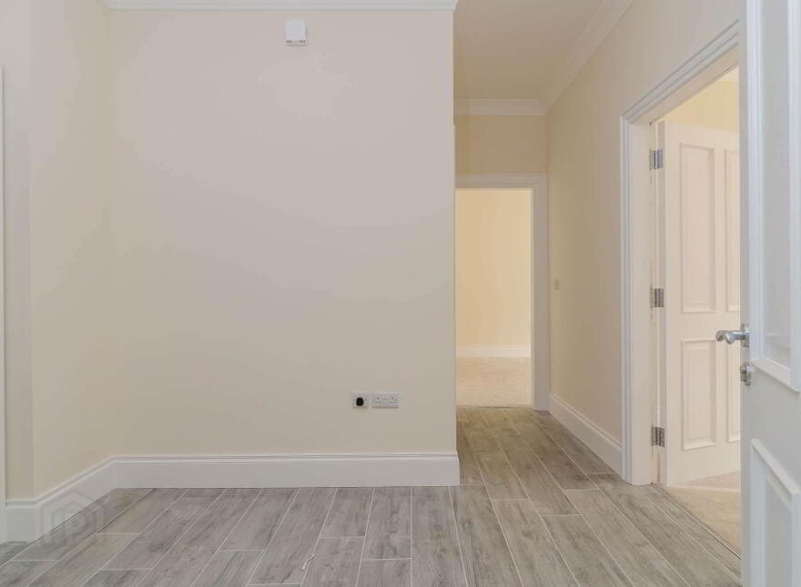 3 Castle Terrace, Hillsborough, BT26 6GQ