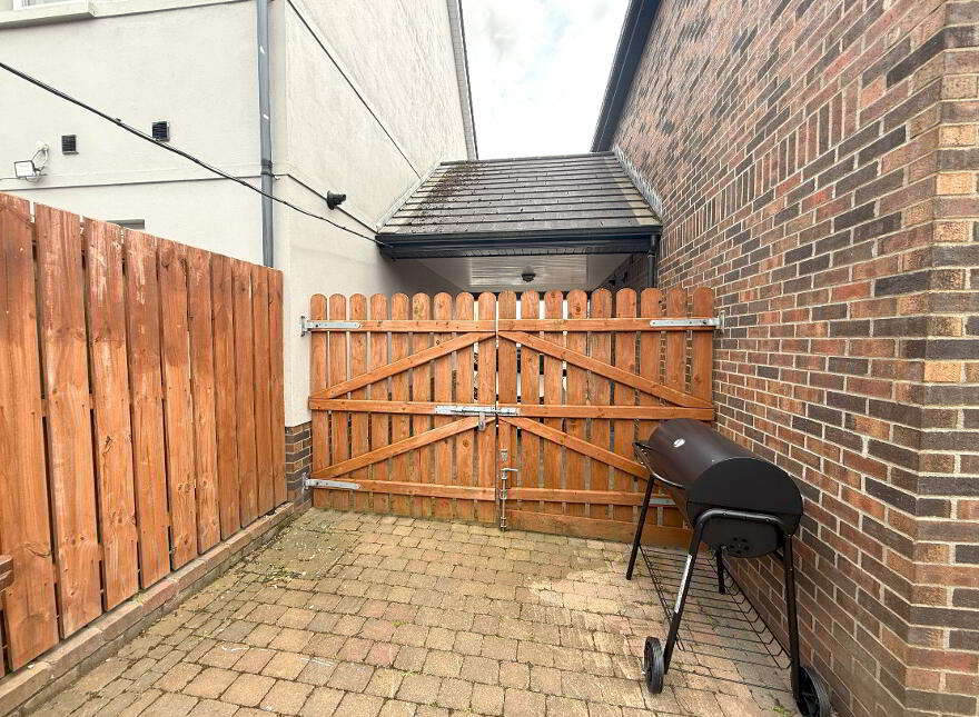 7 Lady Wallace Forge, Lisburn, BT28 3WQ
