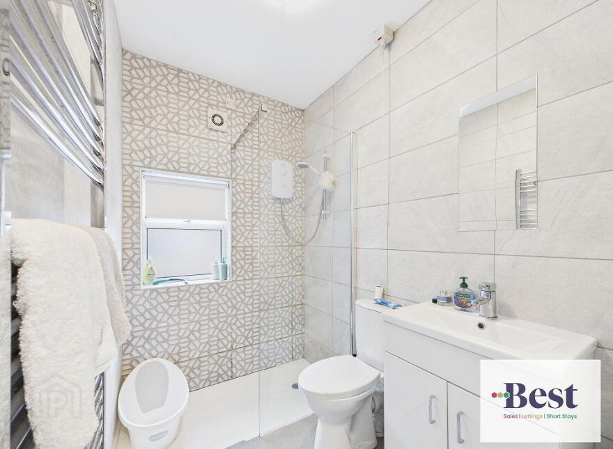 9 Ronald Street, Larne, BT40 1QR