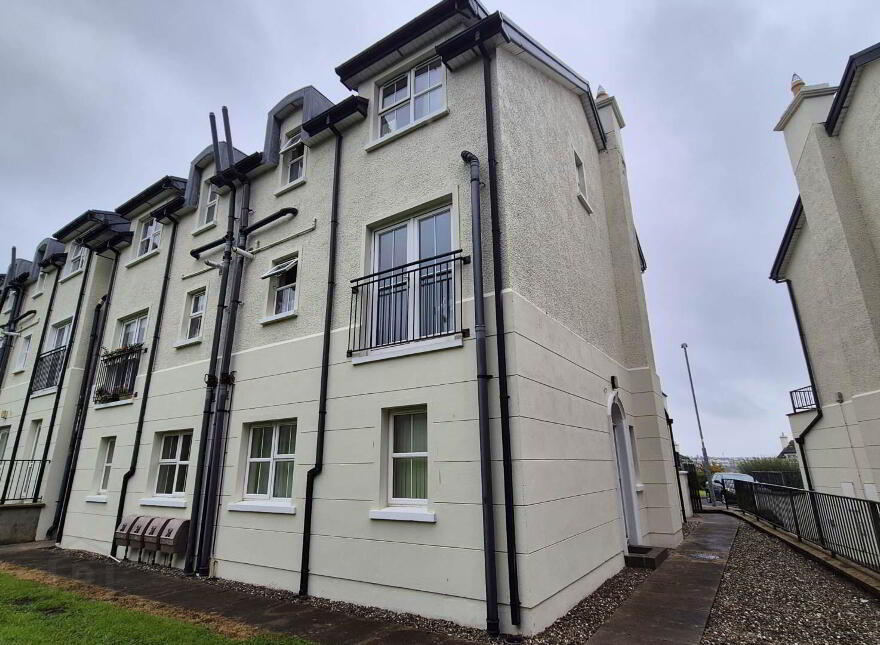 97, A The Green Thornberry, Letterkenny, F92TNW4