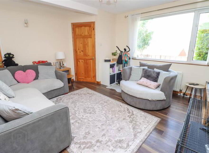 14 Castlemore Park, Belfast, BT6 9RP