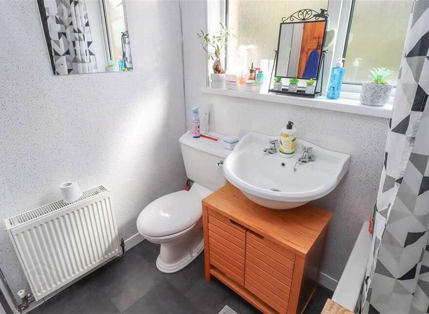14 Castlemore Park, Belfast, BT6 9RP
