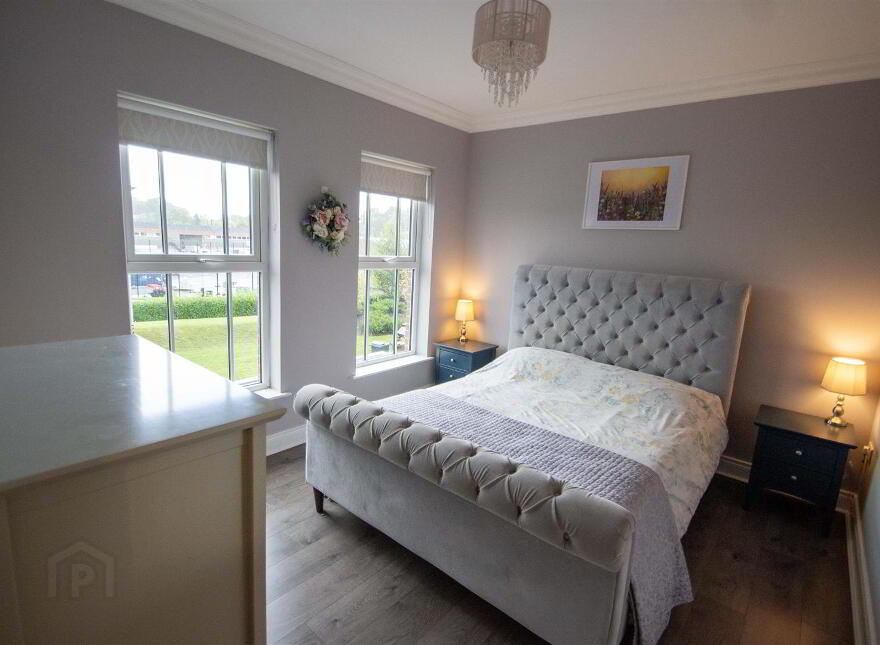 31 Eaton Park, Dunmurry, Belfast, BT17 9FX