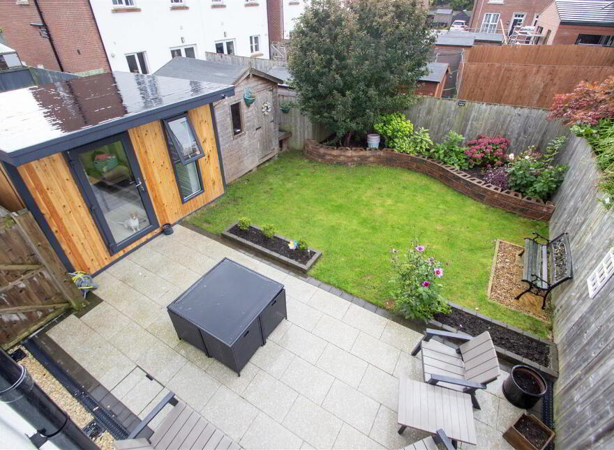 31 Eaton Park, Dunmurry, Belfast, BT17 9FX