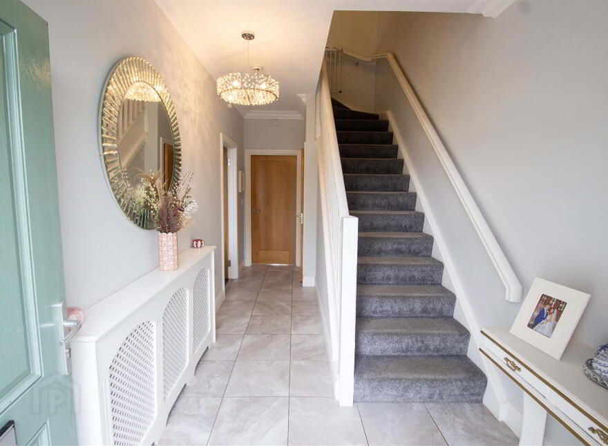 31 Eaton Park, Dunmurry, Belfast, BT17 9FX