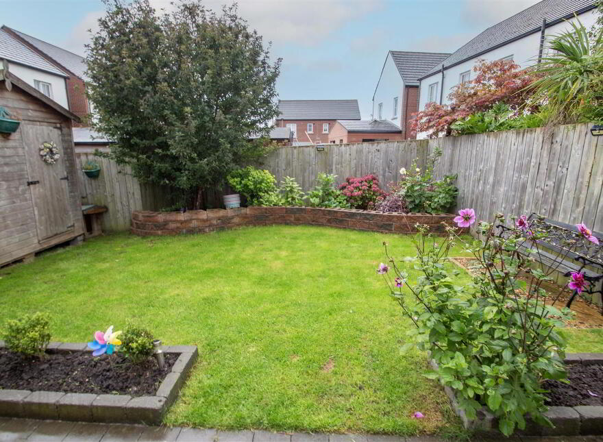 31 Eaton Park, Dunmurry, Belfast, BT17 9FX