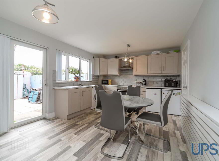 4 Valleyside Close, Springfield Road, Belfast, BT12 7LH