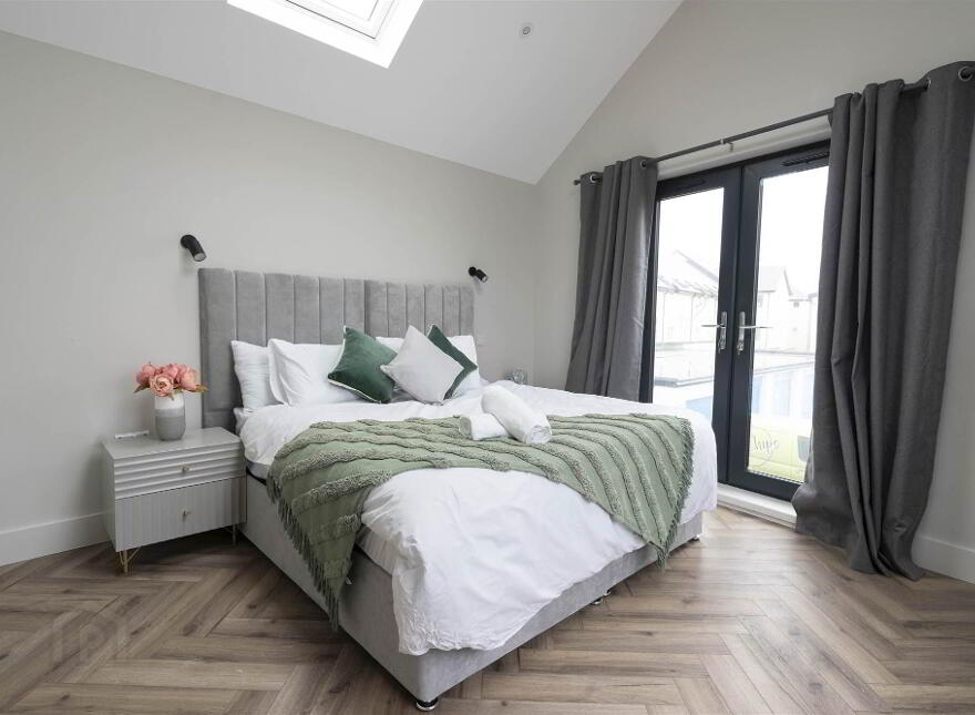 Apt 2, 37 West, Princess Street, Portrush, BT56 8AX