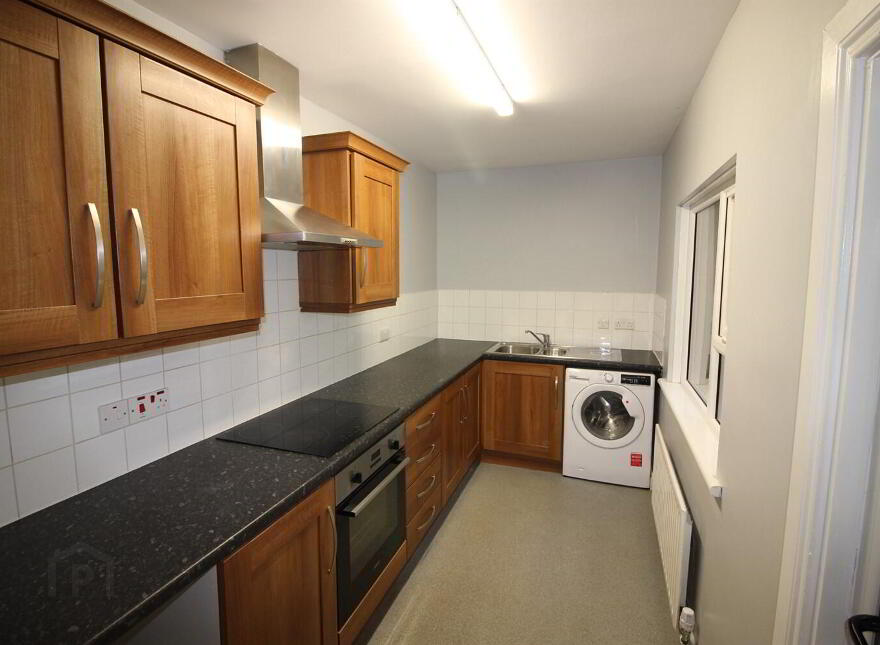 20 Meadowbank Place, Belfast, BT9 7FF