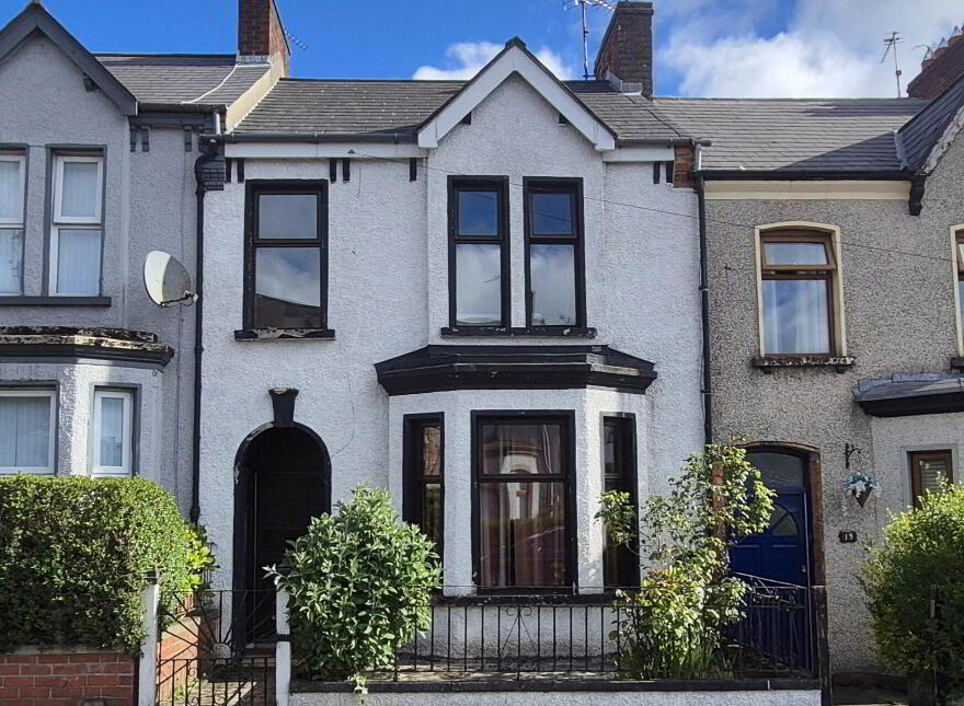21 Meadowbank Avenue, Derry, BT48 7PH photo