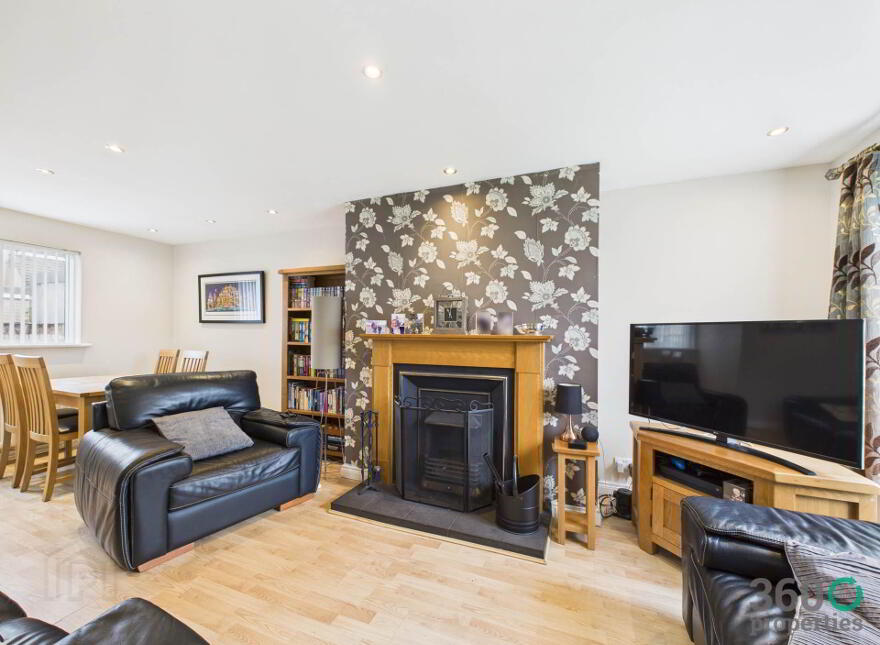 64 Whinsmoor Park, Broughshane, Ballymena, BT42 4JQ