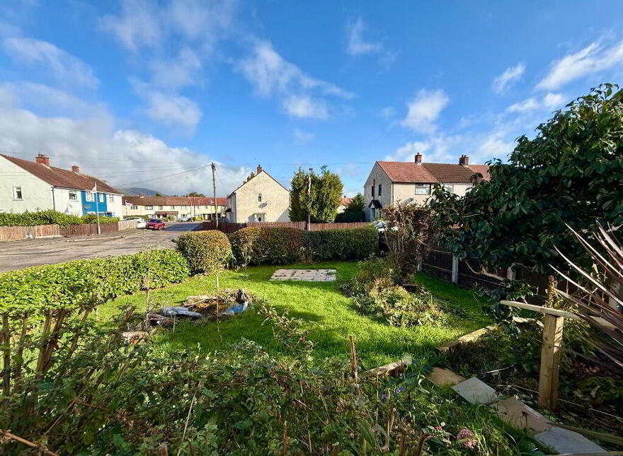 10 Phennick Drive, Belfast, BT10 0EN