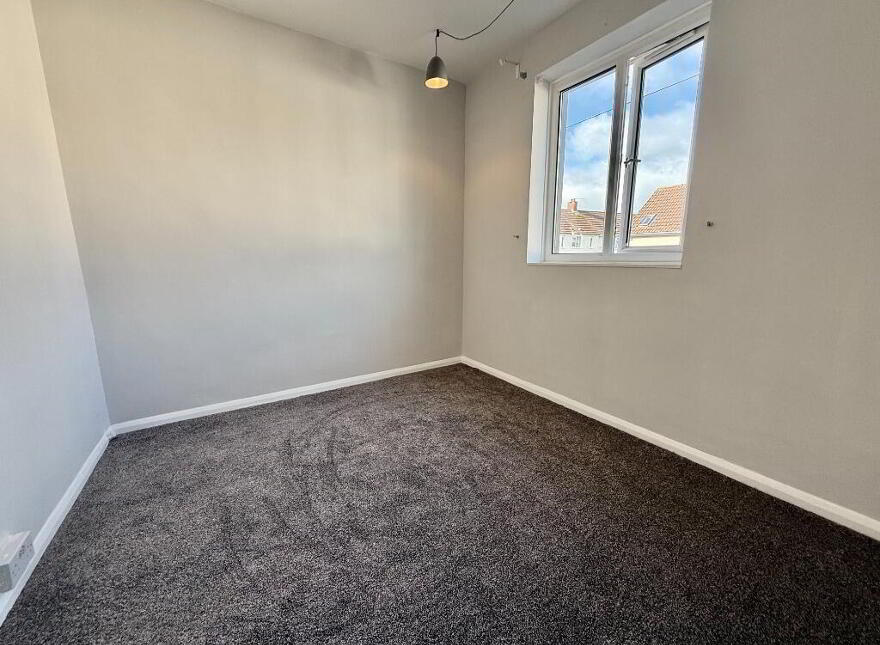 10 Phennick Drive, Belfast, BT10 0EN