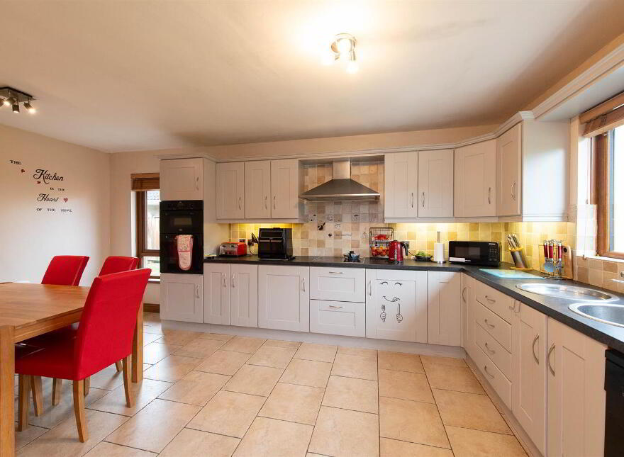 43 Oak Grange, Craigavon, Waringstown, BT66 7SU