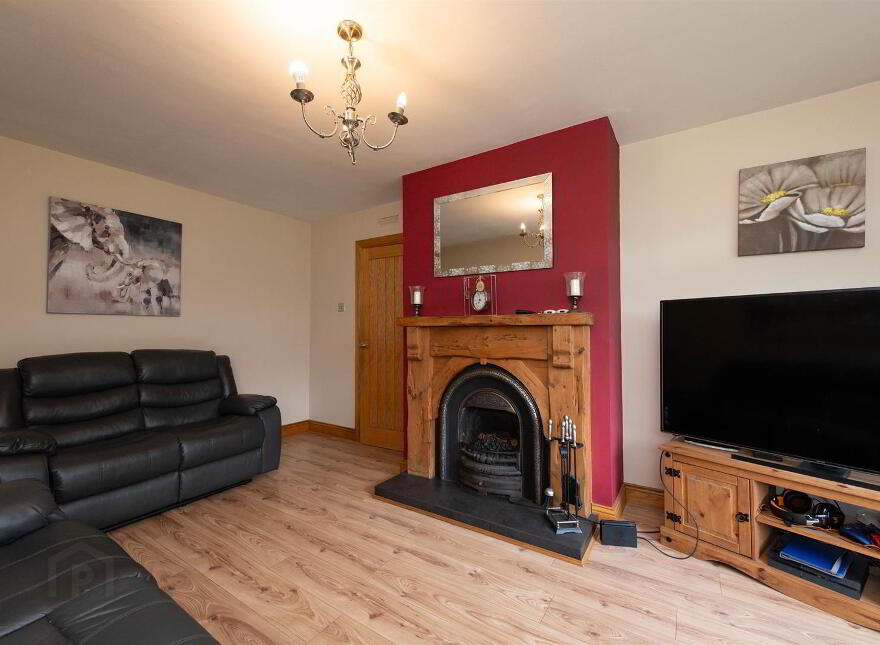 43 Oak Grange, Craigavon, Waringstown, BT66 7SU