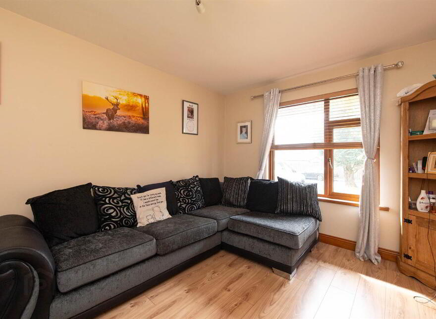 43 Oak Grange, Craigavon, Waringstown, BT66 7SU