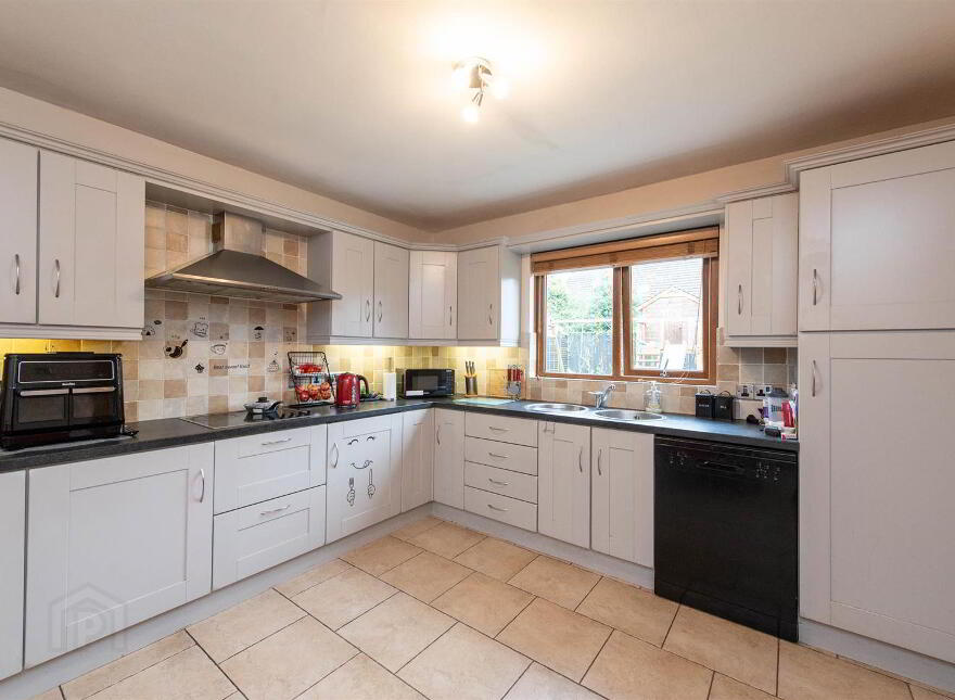 43 Oak Grange, Craigavon, Waringstown, BT66 7SU