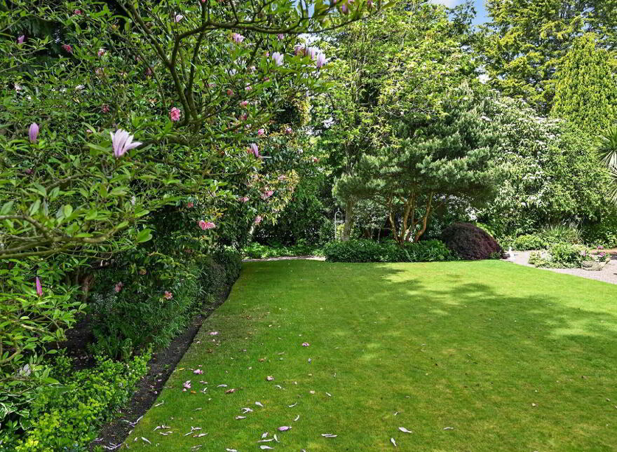 'The White Lodge', 1 Malone Court, Malone, Belfast, BT9 6PA