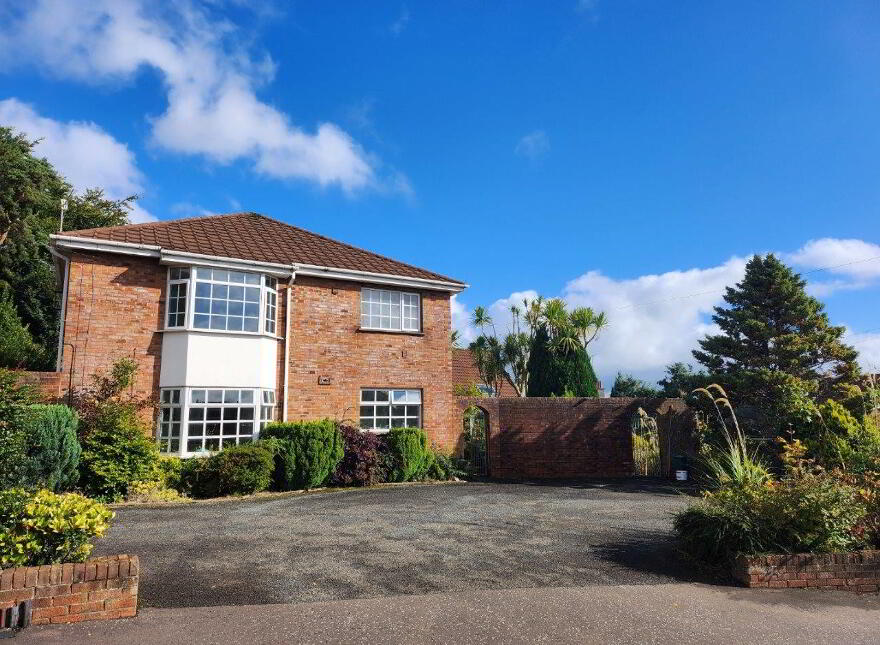 3 Downview Court Apartments, 102 Downview Park West, Antrim Road, Belfast, BT15 5HZ photo