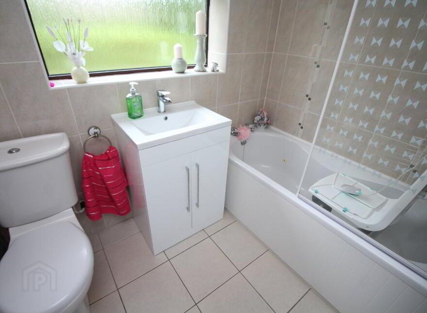 31 Cormorant Park, Carrickfergus, BT38 7RS