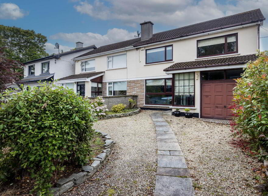 3 Roselawn View, Castleknock, Dublin, D15C43W