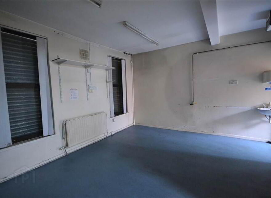 215 Falls Road, Belfast, BT12 6FB