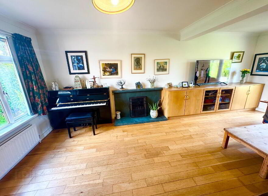 21 Rockfield, Madams Bank Road, Derry, BT48 8AU