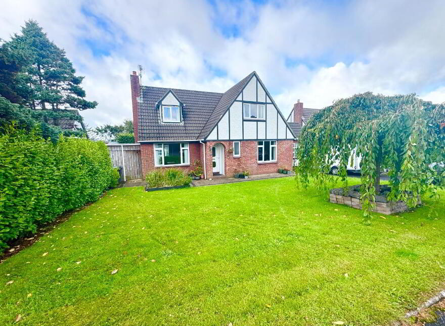 21 Rockfield, Madams Bank Road, Derry, BT48 8AU photo